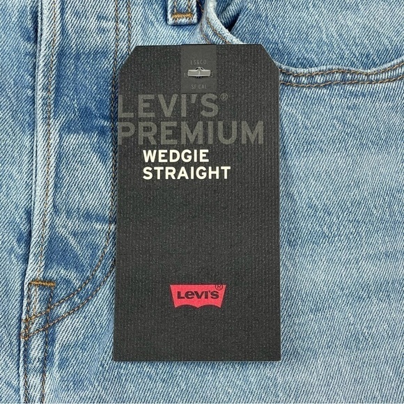 Levi’s Wedgie Straight Denim Medium Wash Jeans Size 28 x 26 IRREGULAR - Picture 9 of 13
